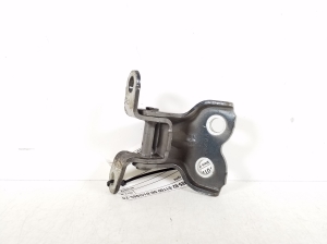   Front door lower hinge  - 68730-0H010 