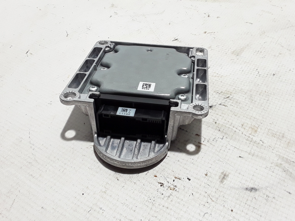 BMW 5 Series F10/F11 (2009-2017) SRS Control Unit 6864927 21006158