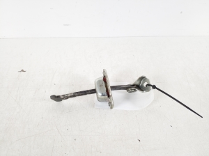 TOYOTA Aygo B 10 (2005–2014) Rear side door opening limiter 68630-0H010 - 2