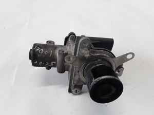  EGR valve 