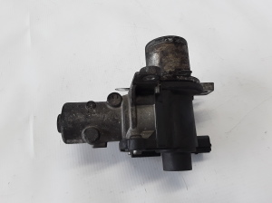  EGR valve 