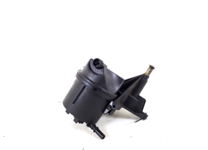  Fuel filter housing 