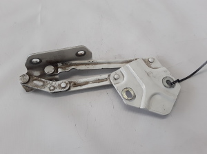 Volkswagen Caddy III (2004–2015) Hood hinge 1T0823301E - 3