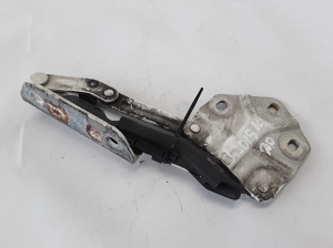 Volkswagen Caddy III (2004–2015) Hood hinge 1T0823302E - 3