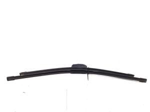  Windshield wiper blades 