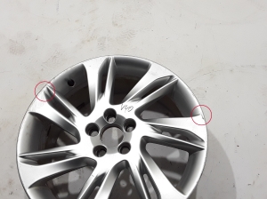 VOLVO V40 (2012–2019) Felge 31381858 - 3