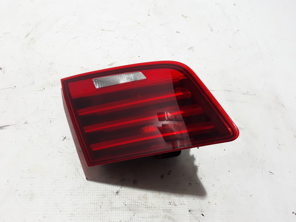 BMW 5 Series F10/F11 (2009-2017) Left Side Tailgate Taillight 7306163 21007598