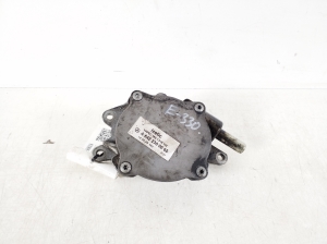 Mercedes Benz E-Class W212 (2009–2015) Vacuum pump A642230065 - 3