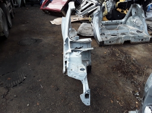 RENAULT Clio V (2019–2026) Front outrigger 641006934R - 3