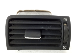TOYOTA Avensis T25 (2003–2008) Dashboard air vent grilles 55660-05090 - 2