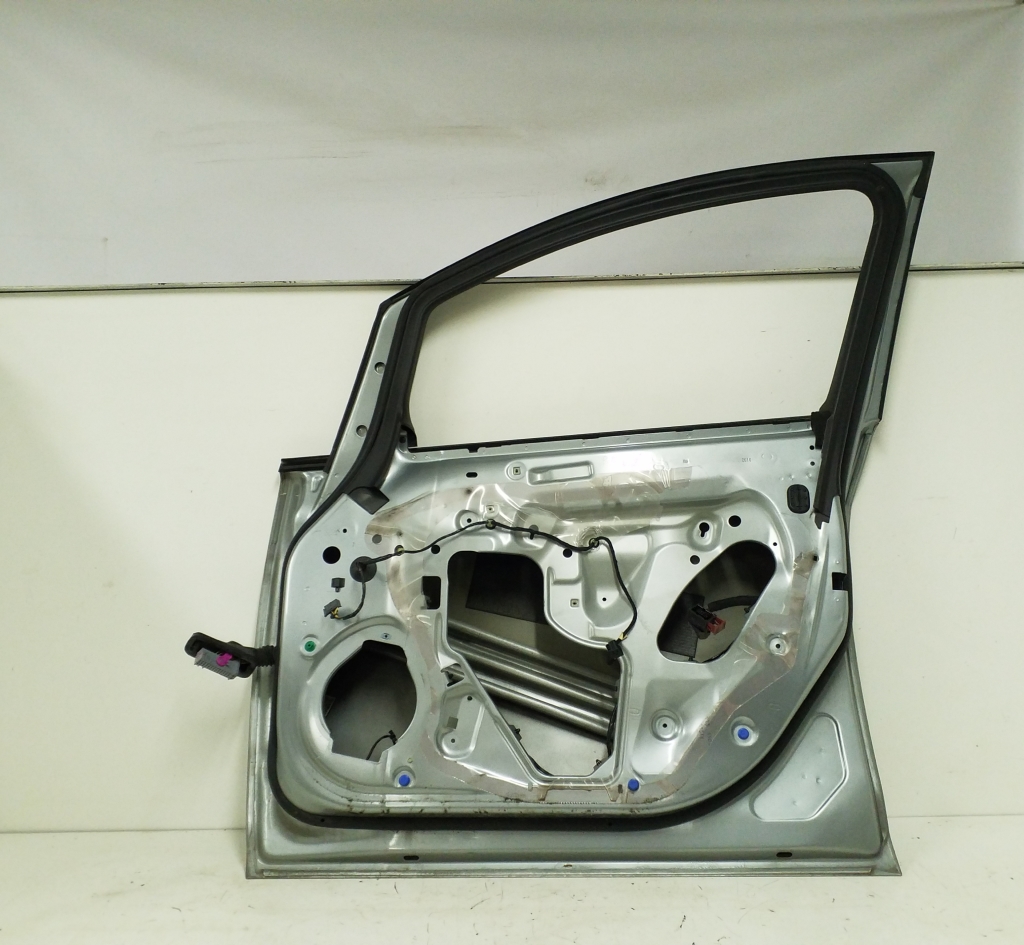 OPEL Astra J (2009-2020) Front Right Door 13270671 24962301