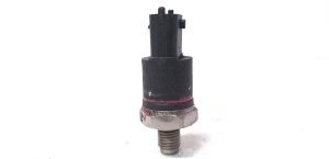  High pressure fuel line sensor 