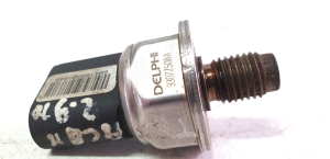 Hyundai Terracan (2004–2007) Kraftstoffhochdrucksensor 93077508A - 2