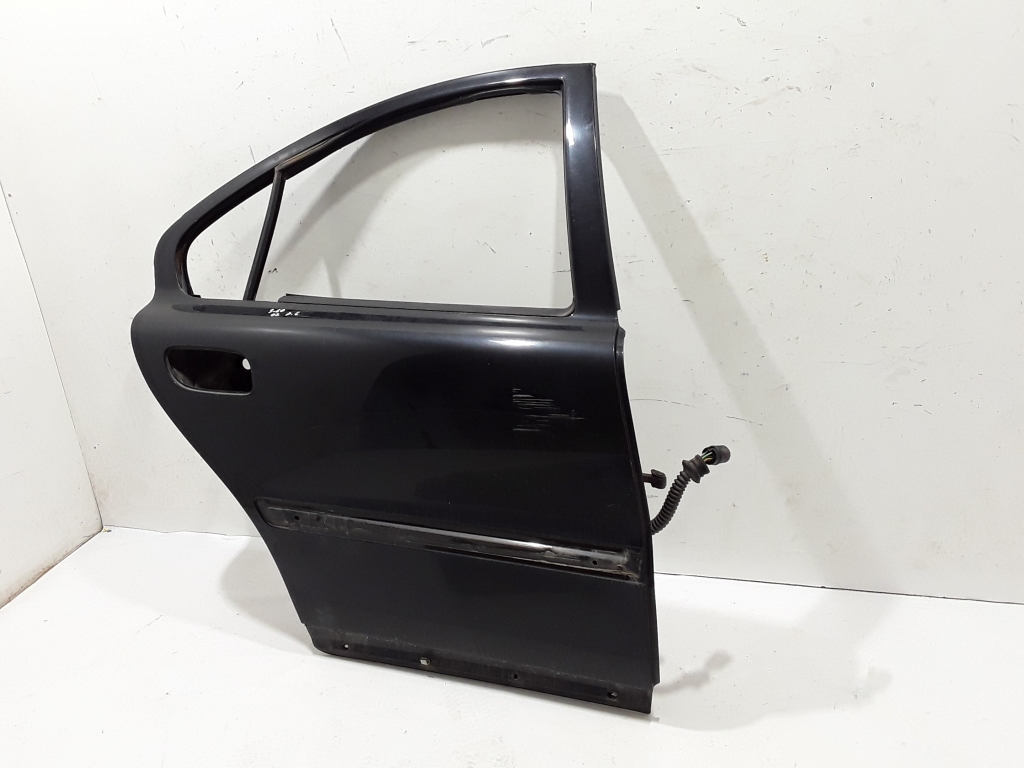 VOLVO S60 1 generation (2000-2009) Right Side Sliding Door 30796489 21007485