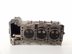 Mercedes Benz E-Class W212 (2009–2015) Cylinder head and its parts - 4