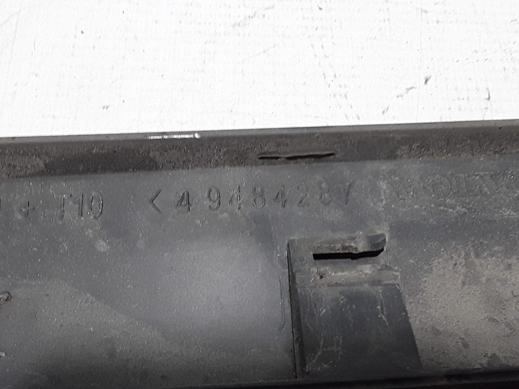 VOLVO S60 1 generation (2000-2009) Right Side Sliding Door Molding 9484287 21007464