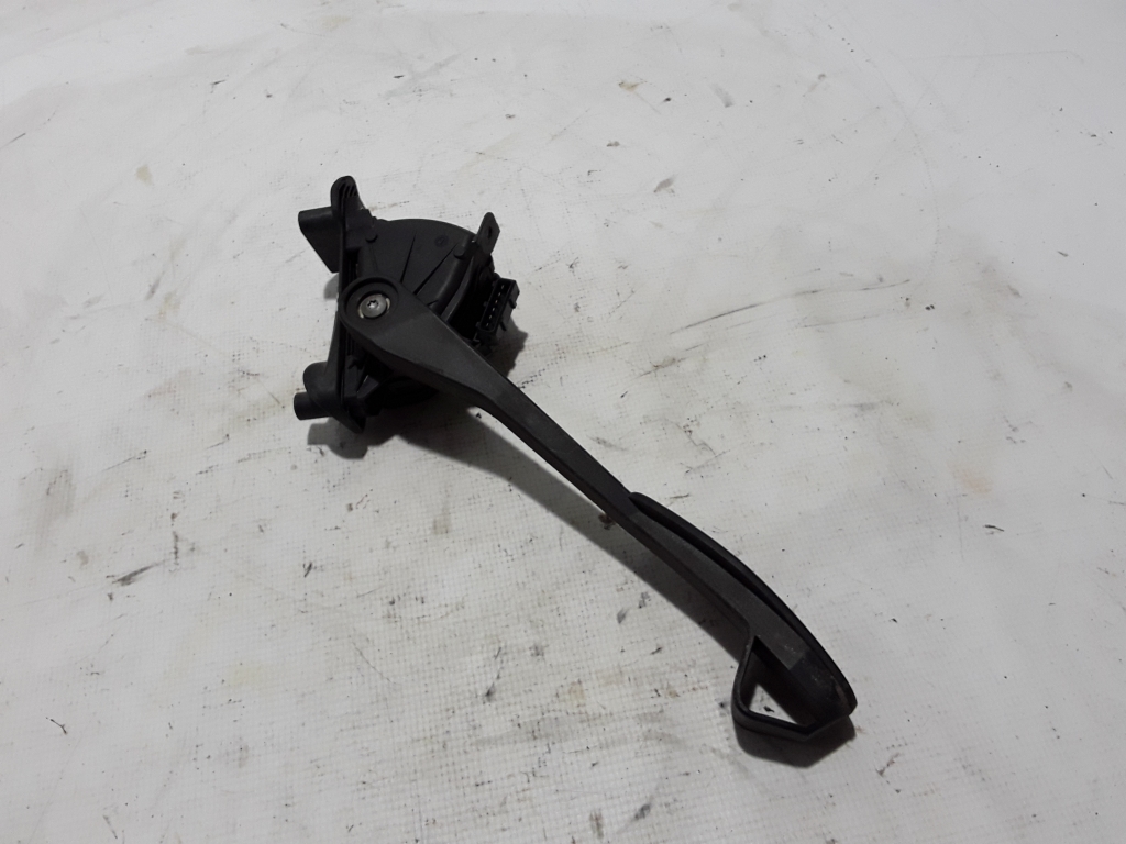 VOLVO S60 1 generation (2000-2009) Pédale d'accélérateur 30636004 21007440