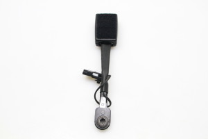 Front seat belt buckle - 13383724