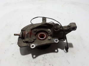 VOLVO S60 I (2000–2009) Front wheel hub 30760714 - 2