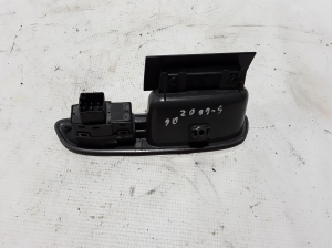 VOLVO S60 I (2000–2009) Rear side door window switch 9472275 - 2