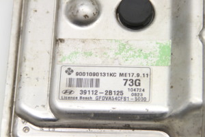 Hyundai i30 (2007–2011) Engine control unit 391122B125 - 3
