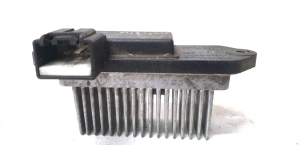 Cabin shoulder motor resistance - PM010020B