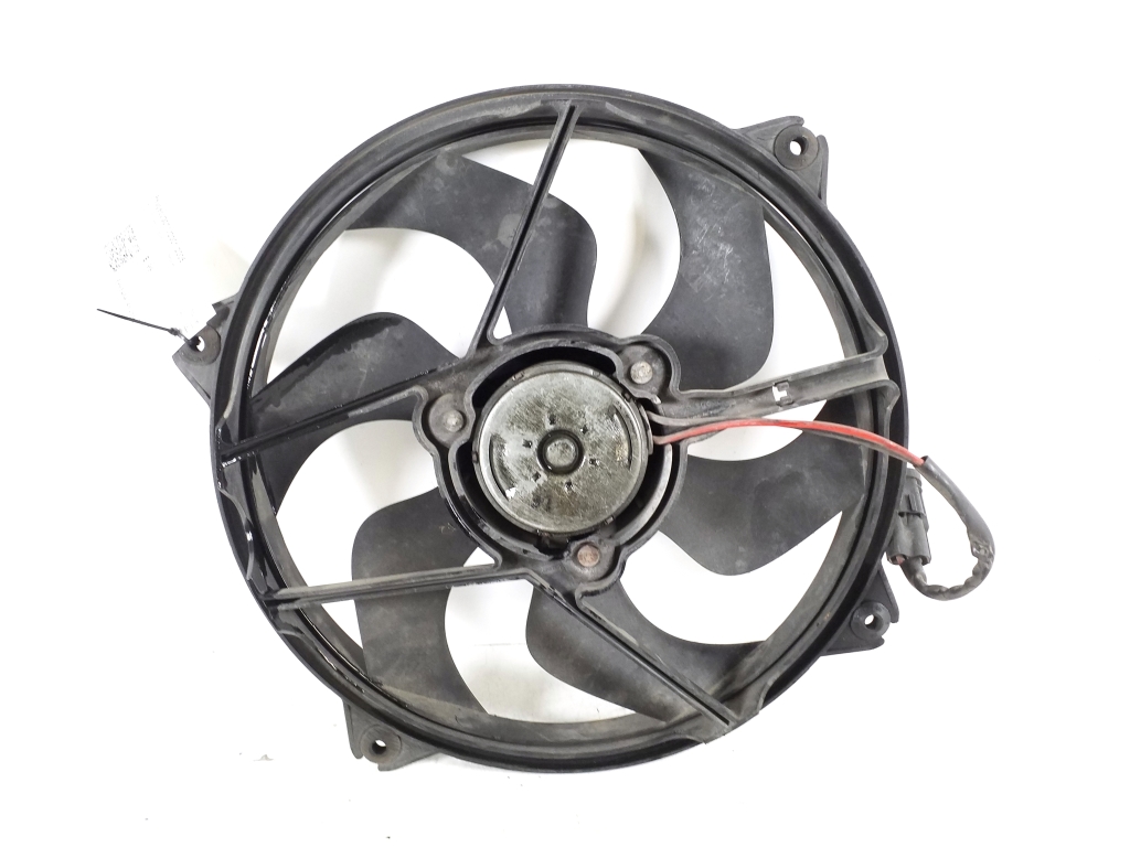 Peugeot 307 I (2000–2009) Dzesēšanas ventilators un tā daļas Peugeot 307 I (2000–2009) Dzesēšanas ventilators un tā daļas