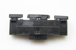 Hyundai ix35 (2009–2015) Heated seat switch 846202Y900TAN - 4
