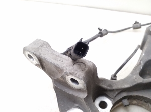  Front hub stump without bearing 