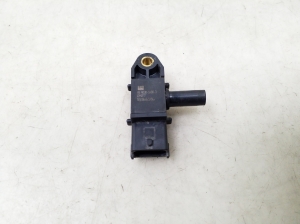  Exhaust gas sensor 