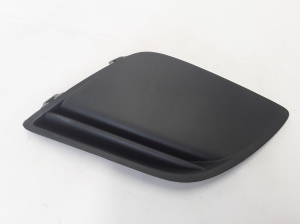  Front bumper fog lamp cover 