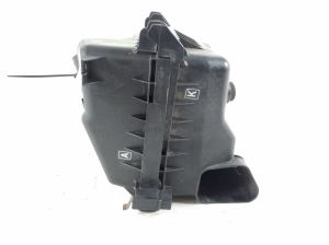 TOYOTA Auris E15 (2006–2012) Air filter housing - 4