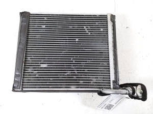   Radiator interior air conditioning 