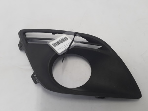  Front bumper fog lamp cover 