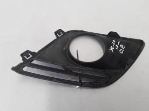  Front bumper fog lamp cover 