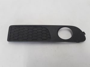 Front bumper fog lamp cover - 30655930
