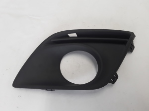  Front bumper fog lamp cover 