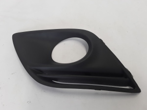  Front bumper fog lamp cover 