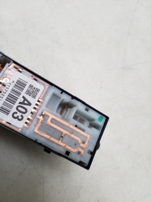 Subaru Outback (2009–2014) Front door glass switch - 5