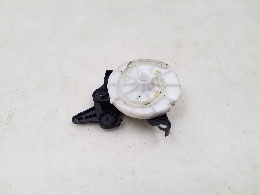 OPEL Astra J (2009-2020) Interiørvarmer klaffmotoraktuator U9518001U 24963406