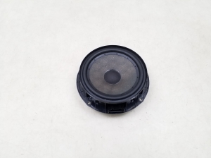  Rear side door speaker 