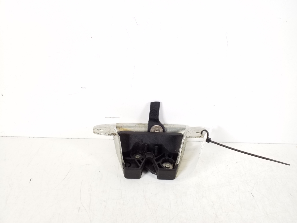 Used TOYOTA Aygo Trunk lid lock 693500H010