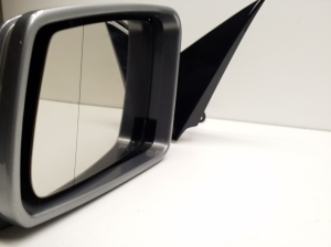  Side mirror and its details 