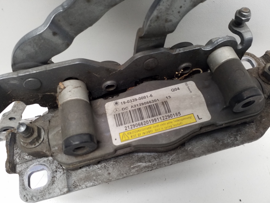 MERCEDES-BENZ E-Class W212/S212/C207/A207 (2009-2016) Петля капота A2129066201 21864392