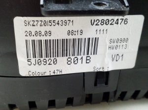 Skoda Fabia MK 2 (2007–2014) Instrument cluster 5J0920801B - 2