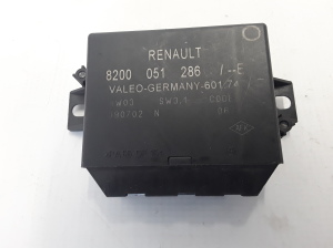 Parking system control unit - 8200051286