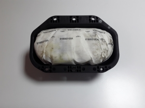 Kaassõitja turvapadi armatuurlauas - 12783595