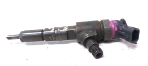 Fuel injector - 0445110 135