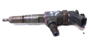 Fuel injector - 0445110 252
