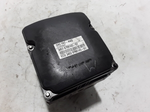 BMW 5 SERIES F07 (2009–2017) ABS unit 6785442 - 3
